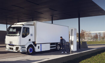 Renault-Trucks-E-Tech-D-charging